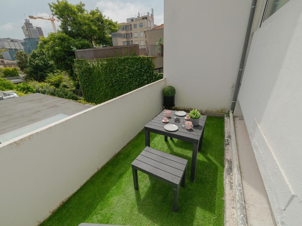 Angel Flats Apartment Порто Екстериор снимка