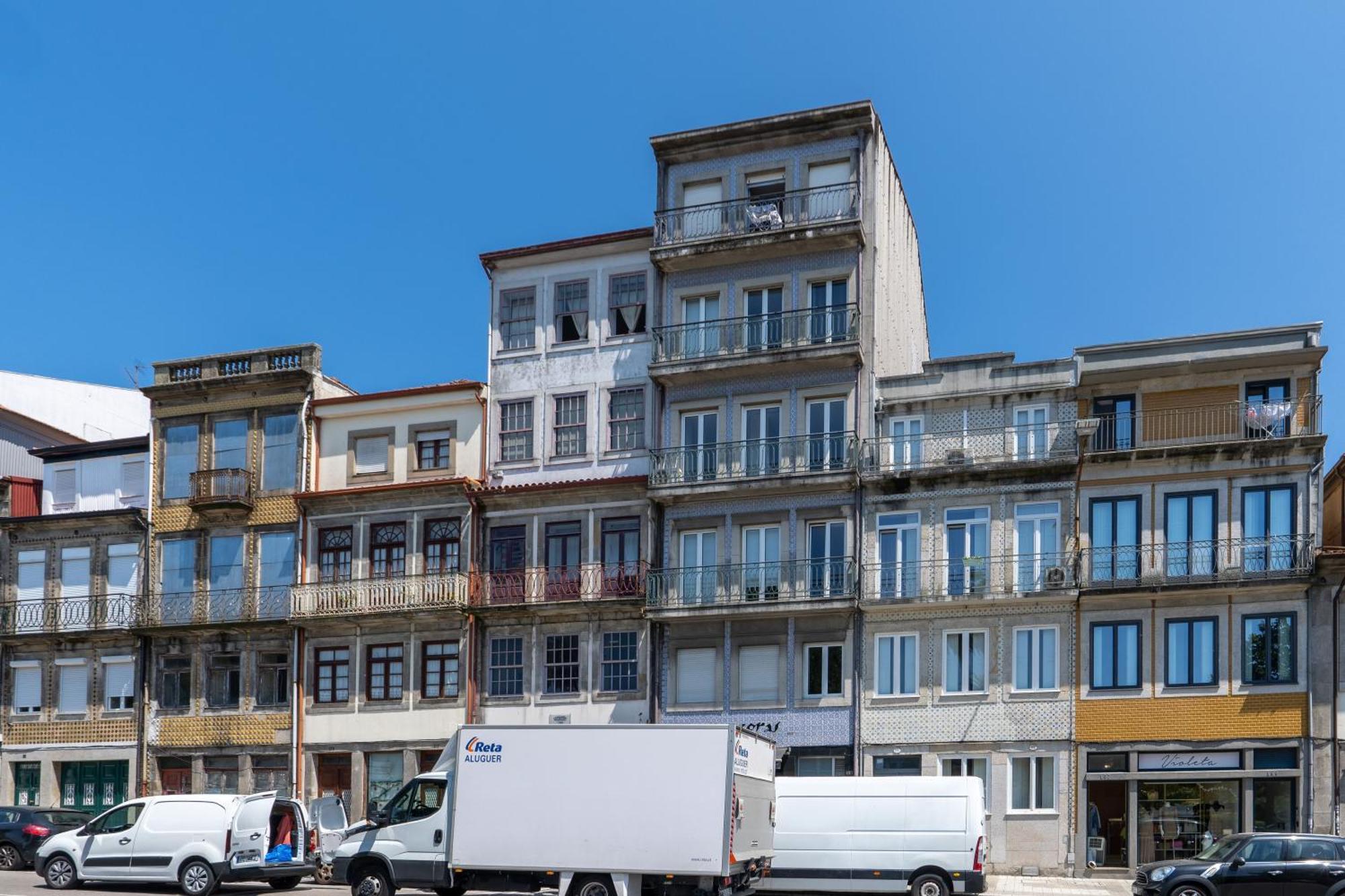 Angel Flats Apartment Порто Екстериор снимка